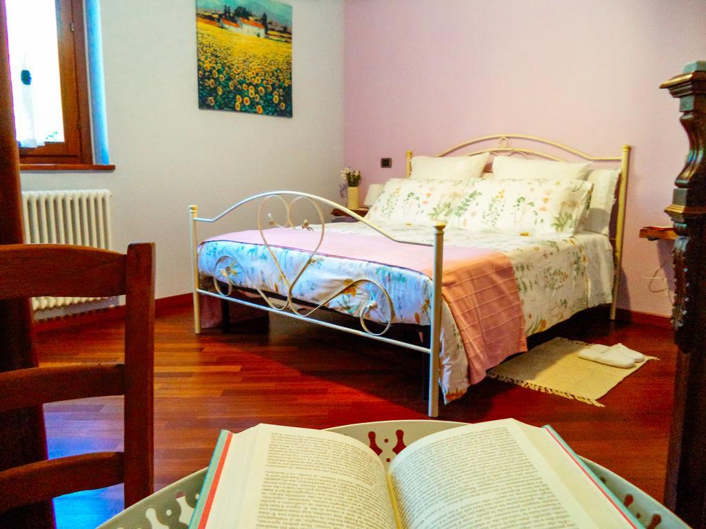 Alba Dei Due Soli B&B Nocera Umbra Room photo